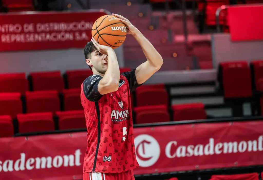 Lucas Langarita