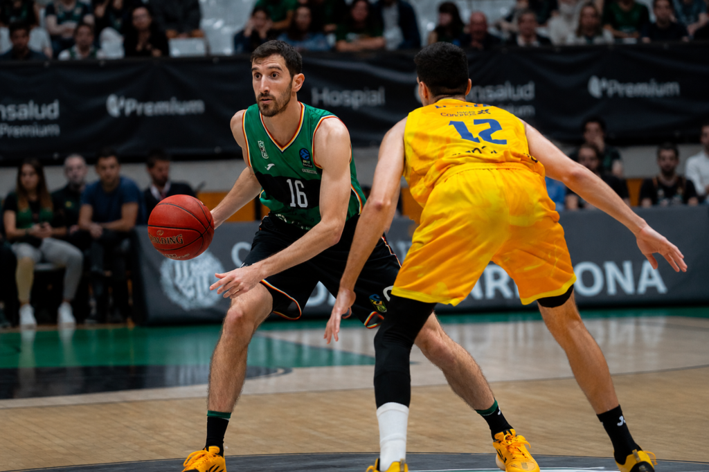 Guillem Vives en un partido con el Joventut de Badalona